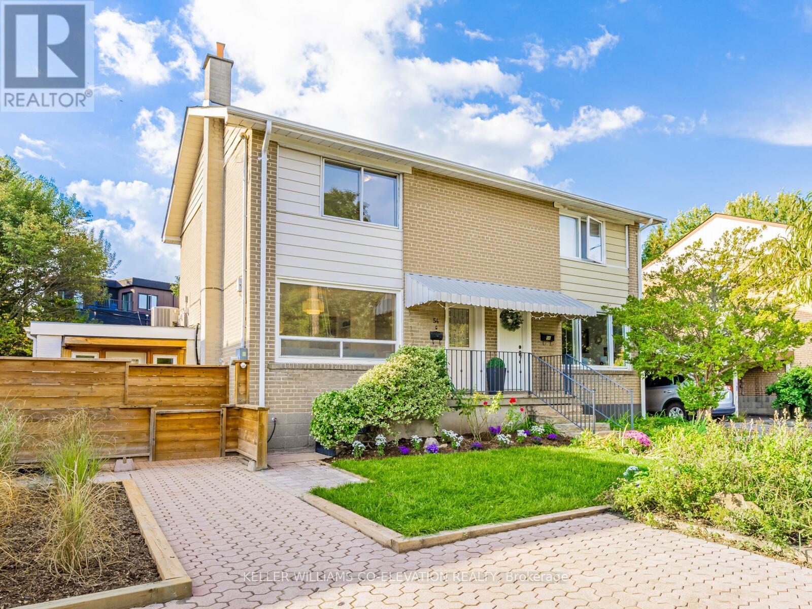 54 Pasadena Gdns, Toronto, ON M6S 4R5