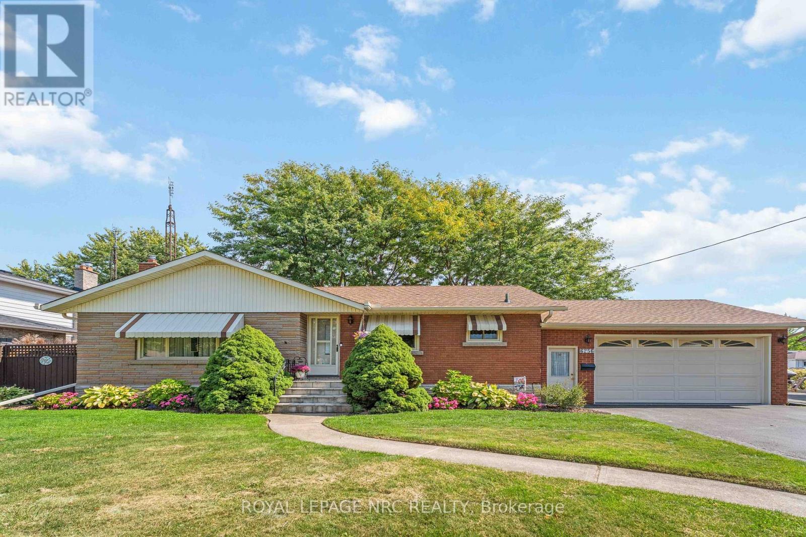 6256 Pitton Rd, Niagara Falls, ON L2H 1S3