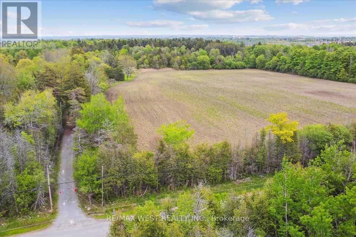 2495 Maple Grove Rd, Clarington, ON L1C 6N1