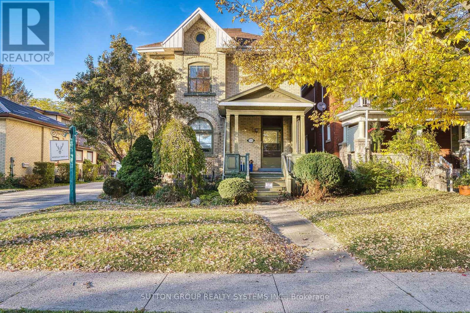 258 Ontario St, Stratford, ON N5A 3H5