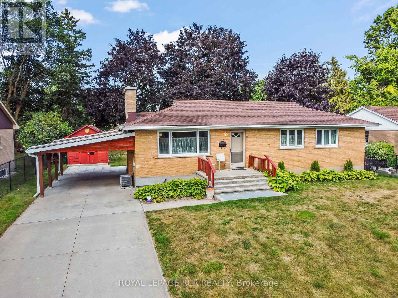 25 Banting Dr, Orangeville, ON L9W 2J5