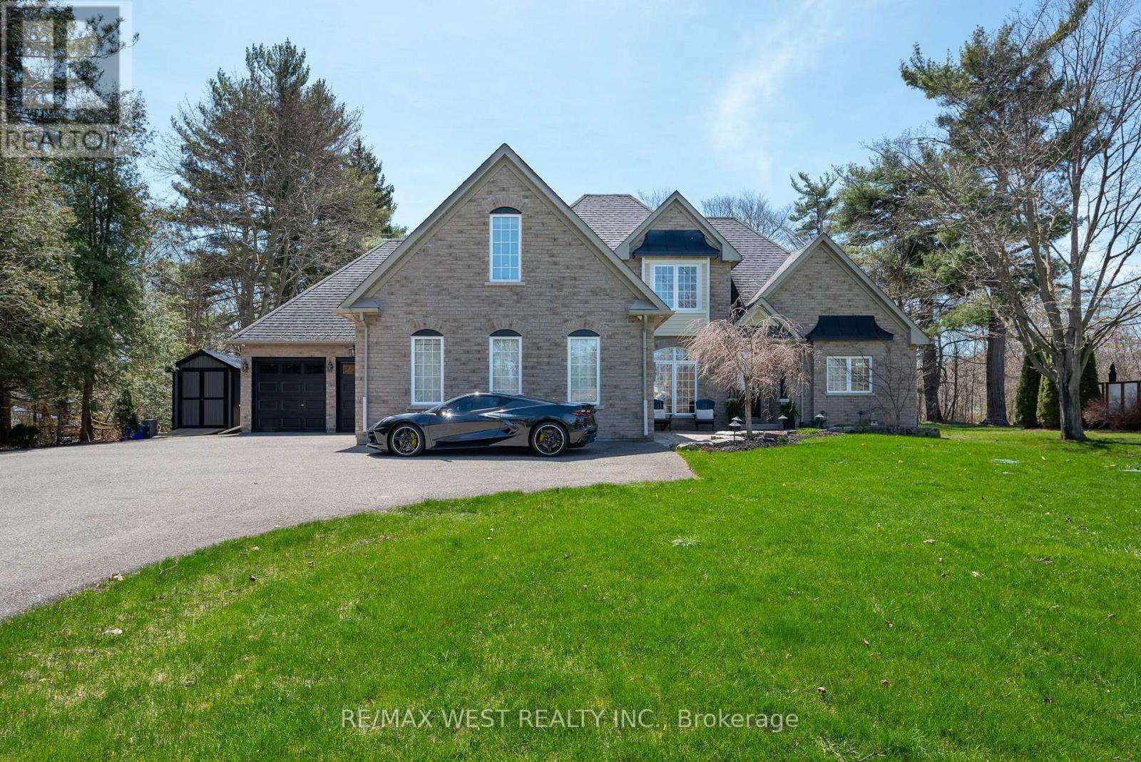 252 Main St, Erin, ON N0B 1T0