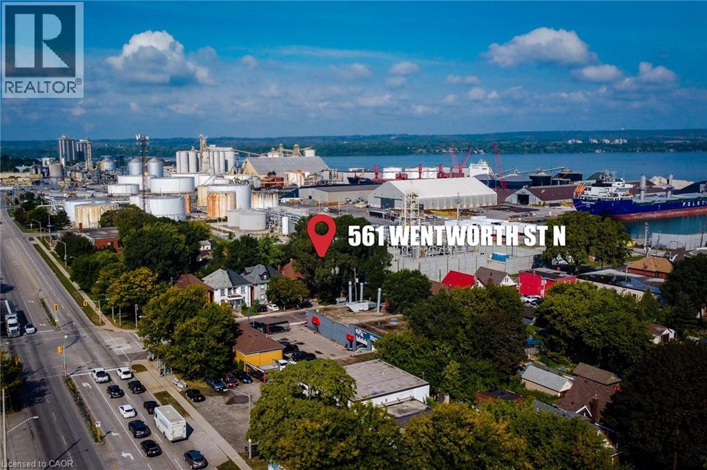 561 Wentworth St N, Hamilton, ON L8L 5X4