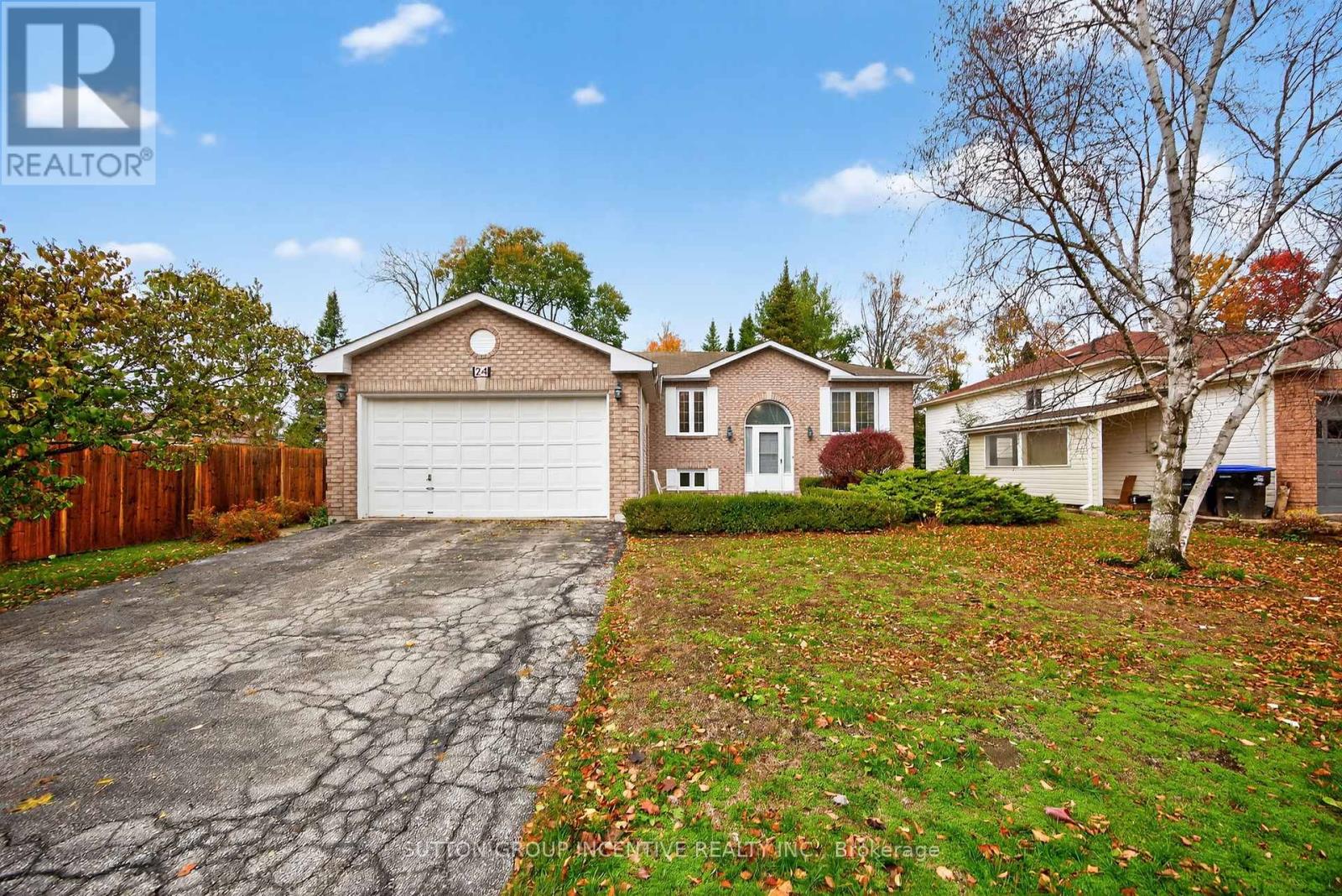 24 Port Royal Trl, Wasaga Beach, ON L9Z 1H7