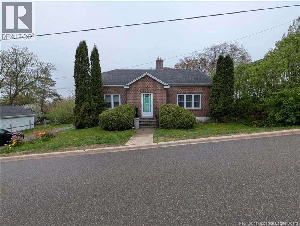 146 Court St, Riverview, NB E1B 1L7