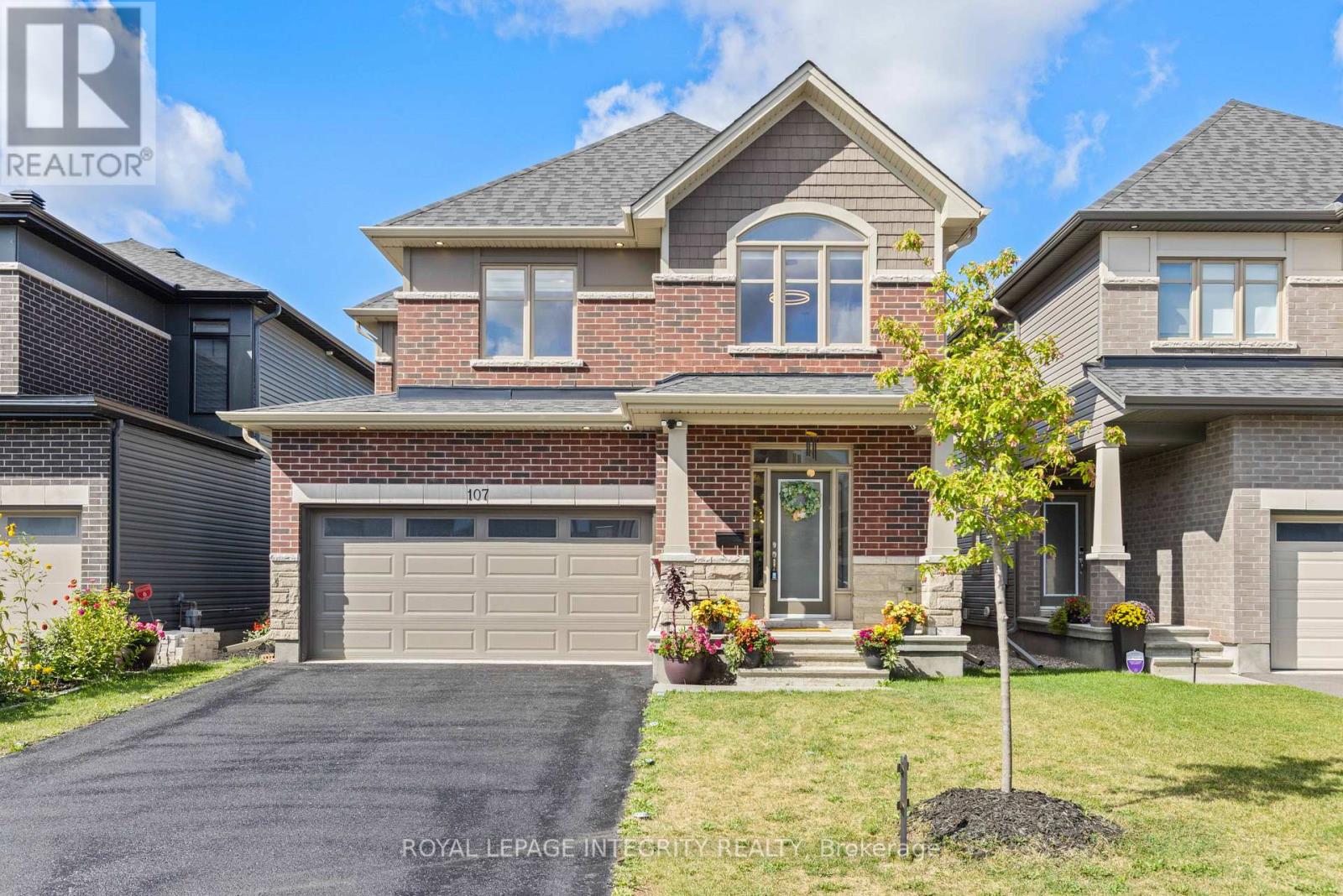 107 Heirloom St, Ottawa, ON K4M 0L3