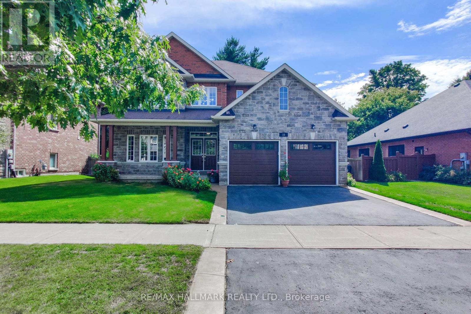33 Borland Cres, Caledon, ON L7C 3M4