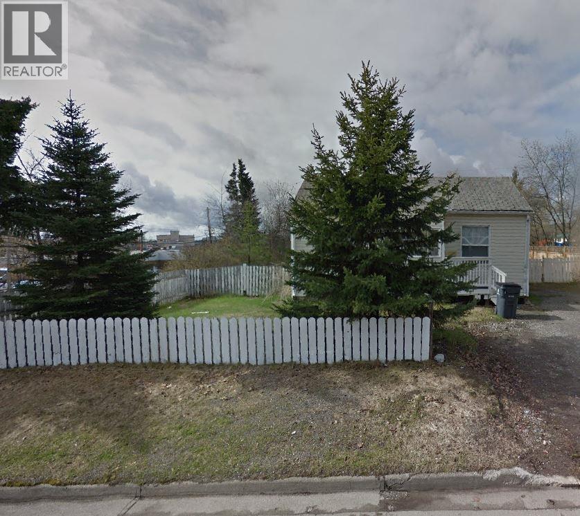 1633 10th Avenue, Prince George, BC V2L 3S5