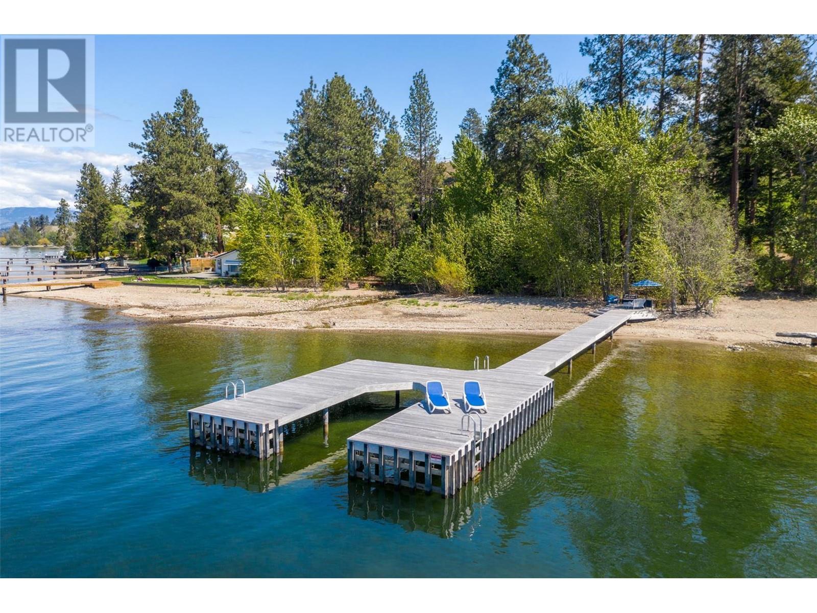 5308 Lakeshore Rd, Kelowna, BC V1W 4J3