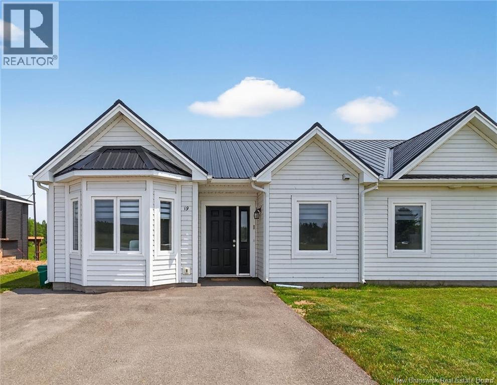 19 Braam Cres, Hillsborough, NB E4H 0B6