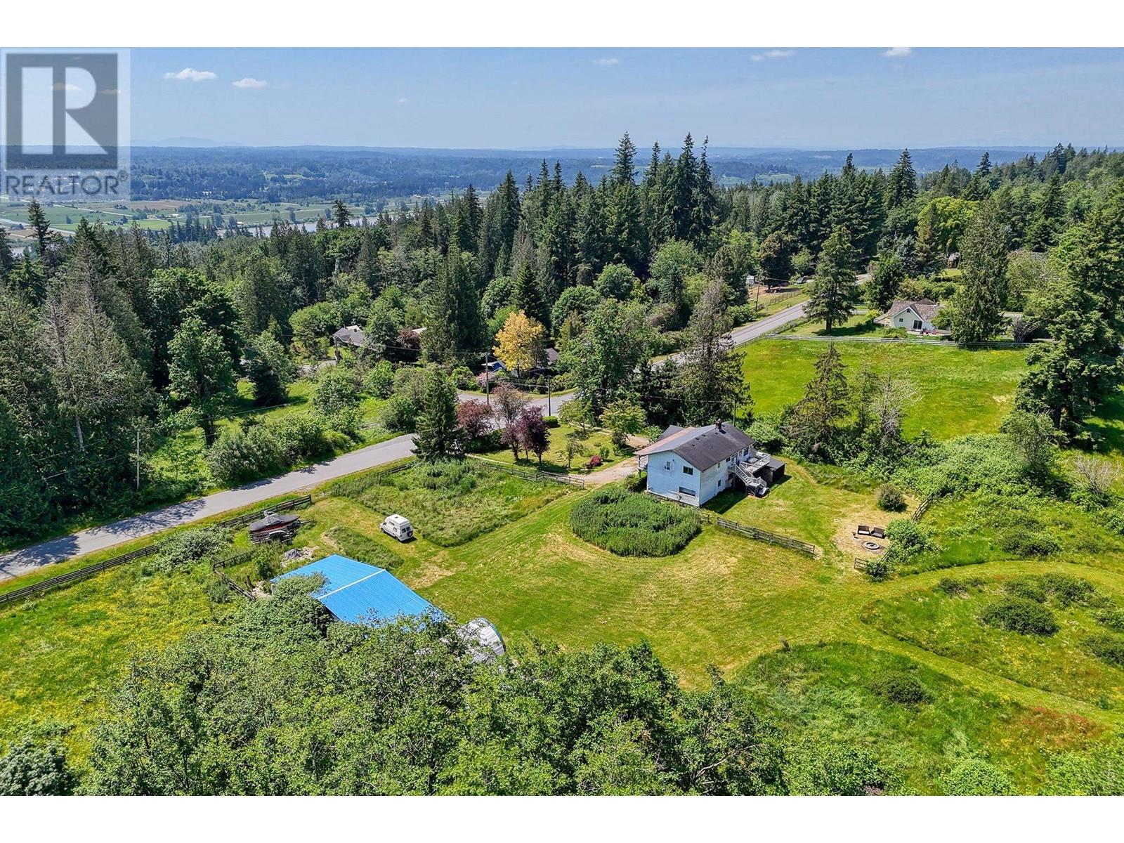 10022 Rolley Cres, Maple Ridge, BC V2W 1J9