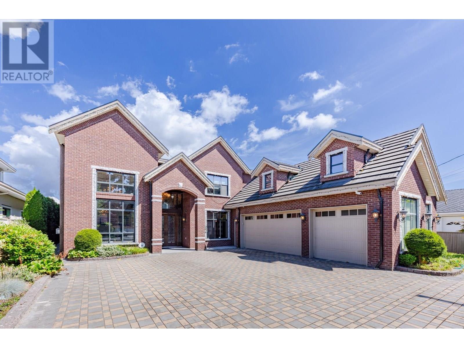 5628 Gibbons Dr, Richmond, BC V7C 2C7