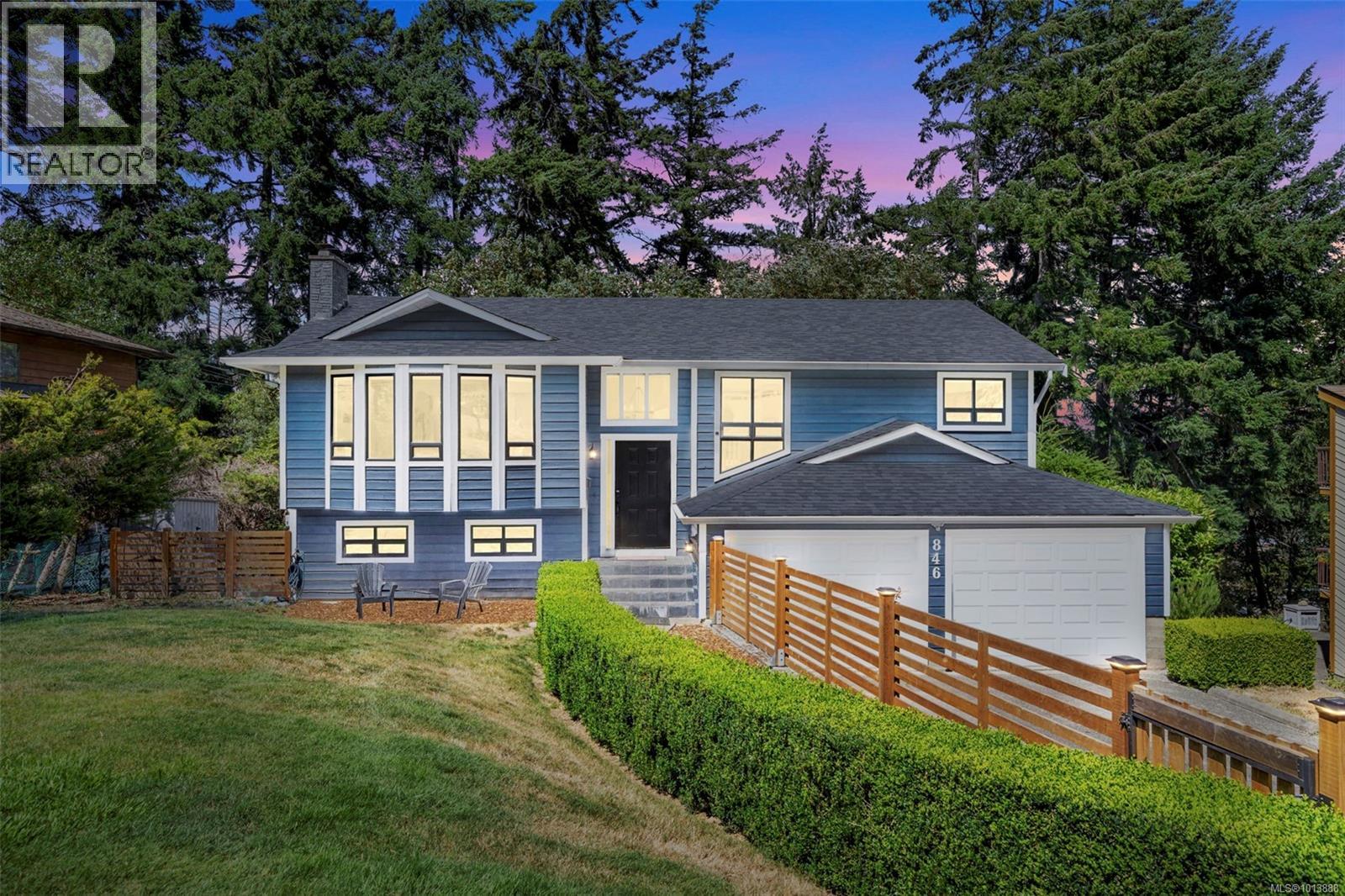 846 Cecil Blogg Dr, Victoria, BC V9C 3H7