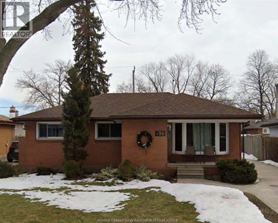 426 Dormar Dr, Windsor, ON N8S 3Z4