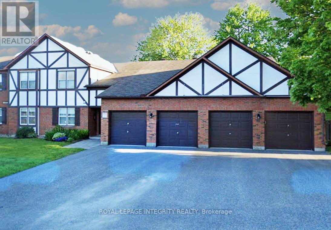 214 Equestrian Drive #a, Ottawa, ON K2M 1E2