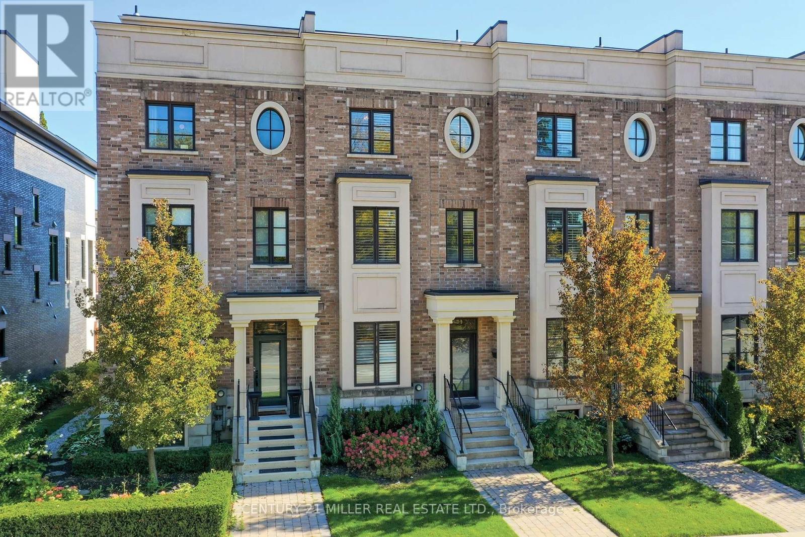 216 Rebecca St, Oakville, ON L6K 1J9