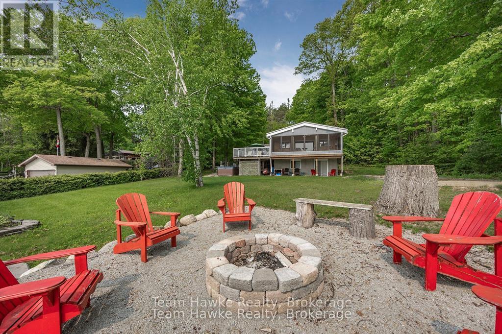 23 Timcourt Dr, Tiny, ON L9M 0B9
