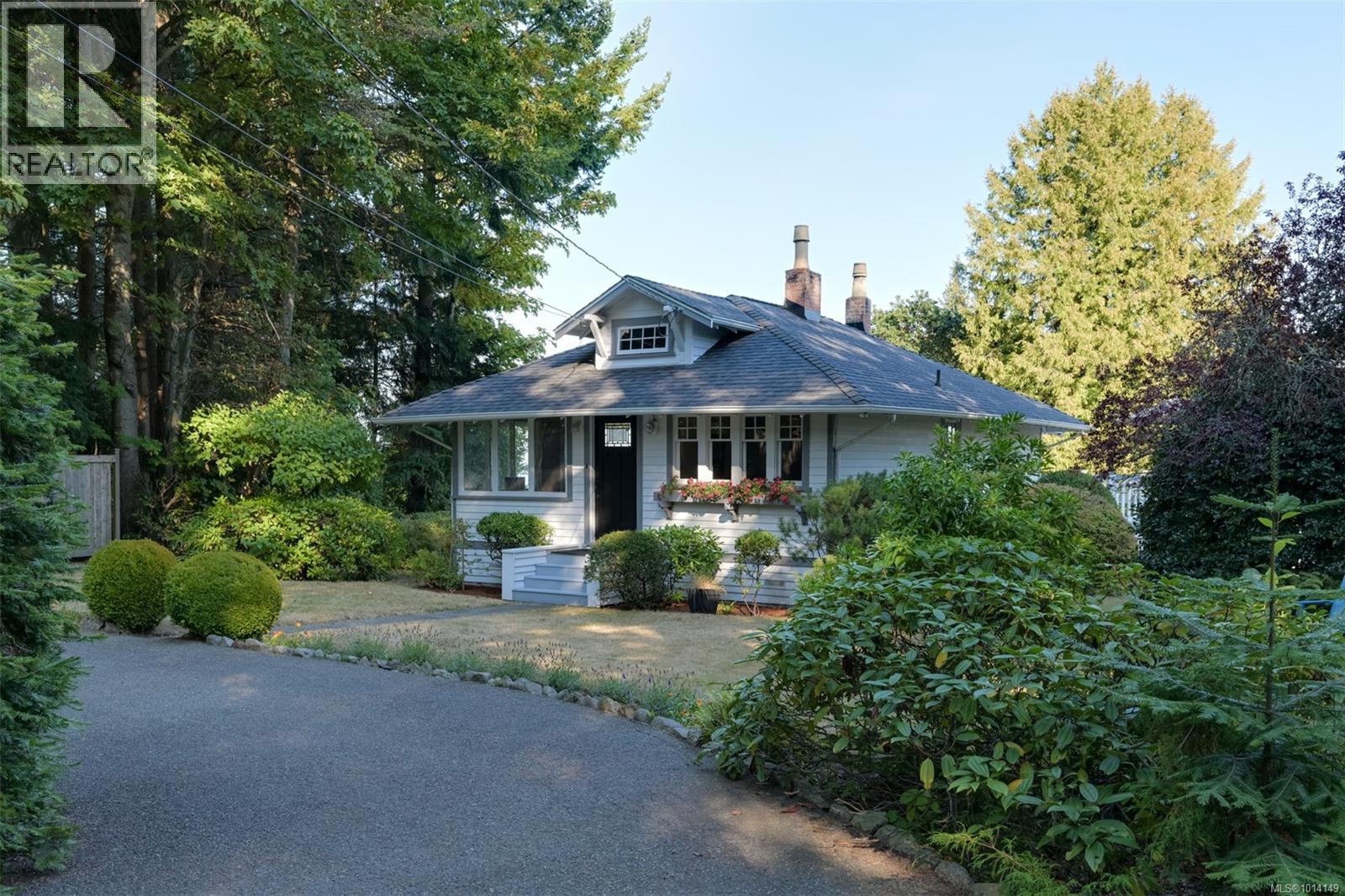 8645 E Saanich Rd, North Saanich, BC V8L 1G9