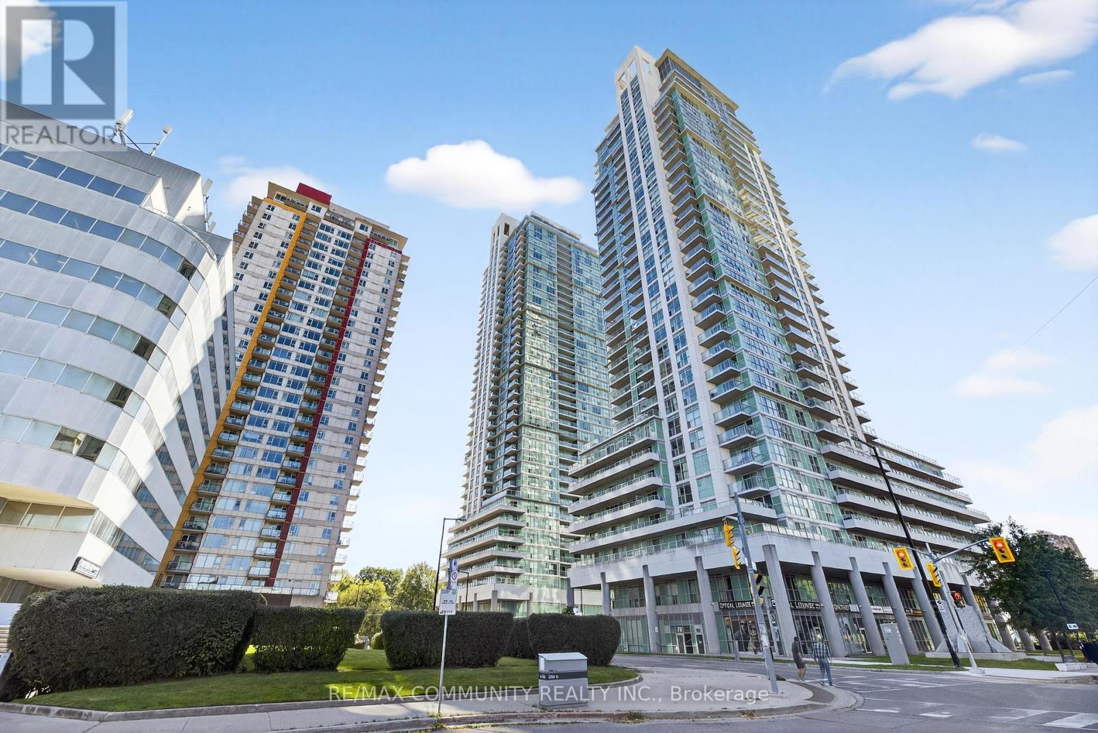 2010 25 Town Centre Ct, Toronto, ON M1P 0B4