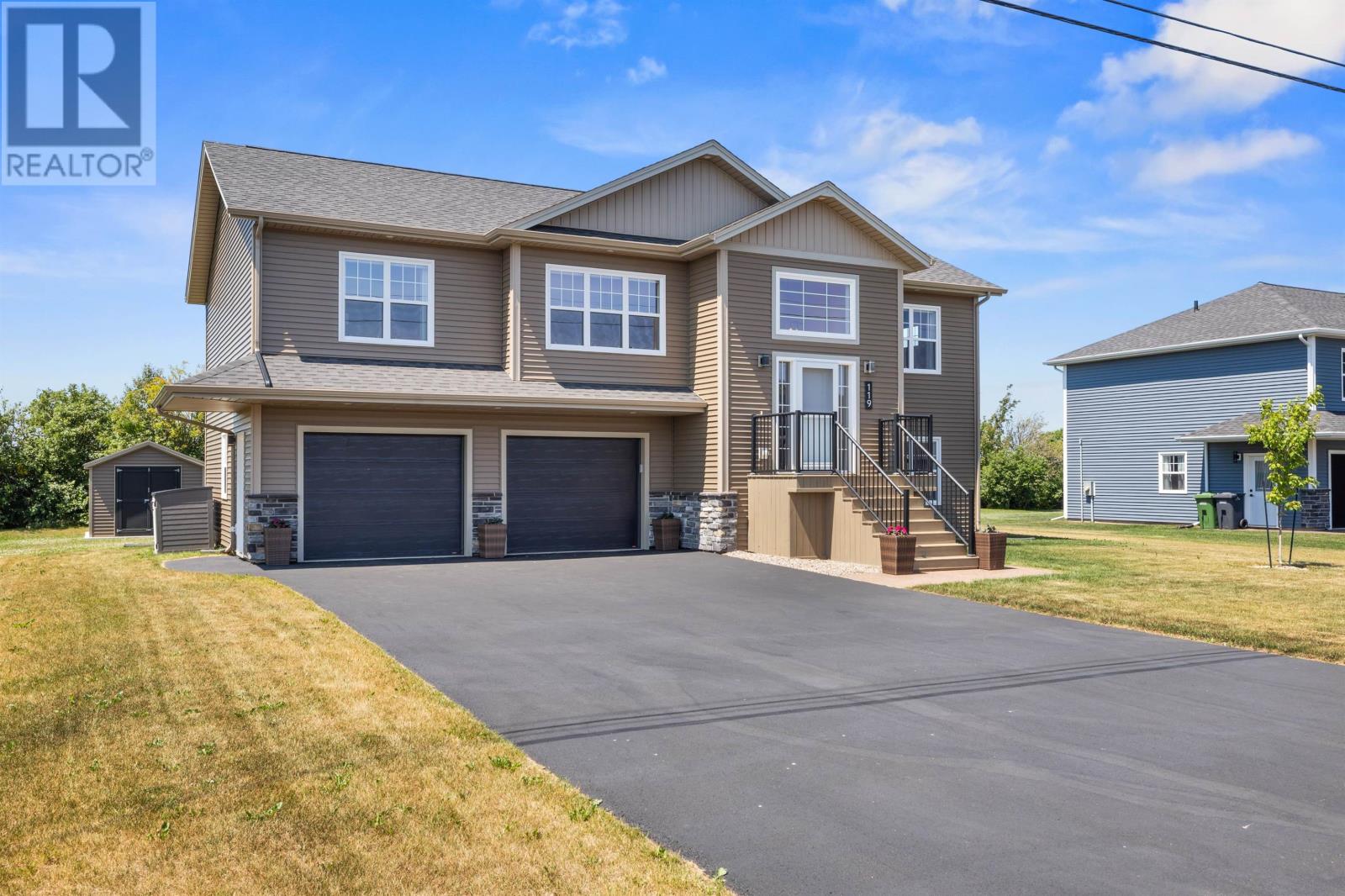 119 Mill Pond Ln, Cornwall, PE C0A 1H4