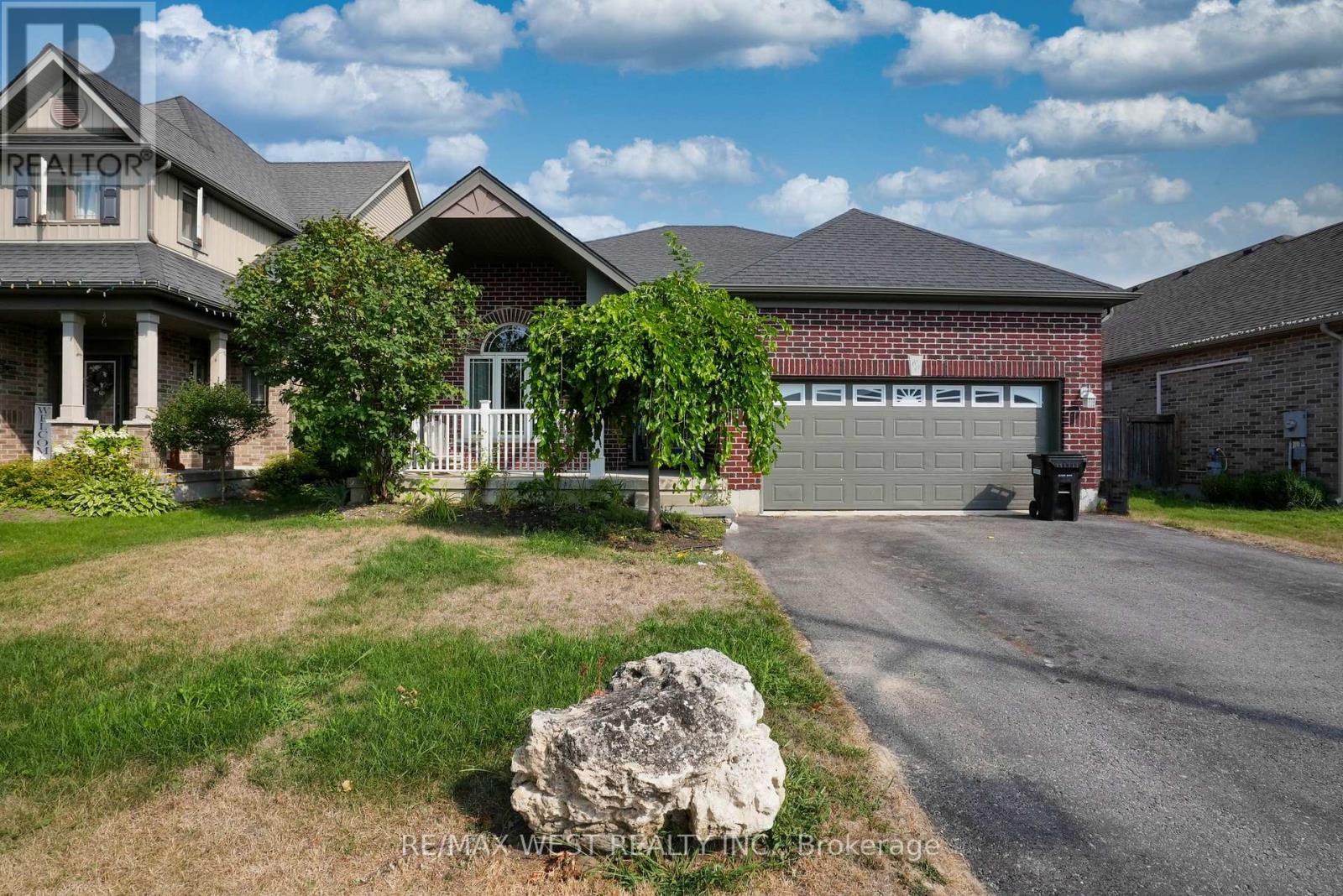 60 Brownley Ln, Essa Angus, ON L0M 1B6