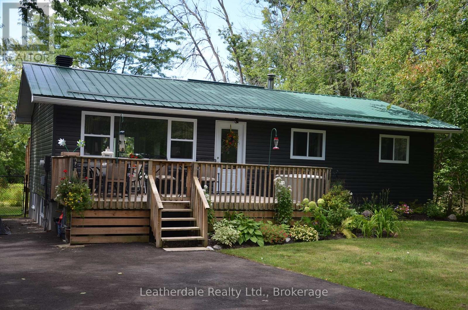 3636 Shadow Creek Rd, Severn, ON L3V 0V8