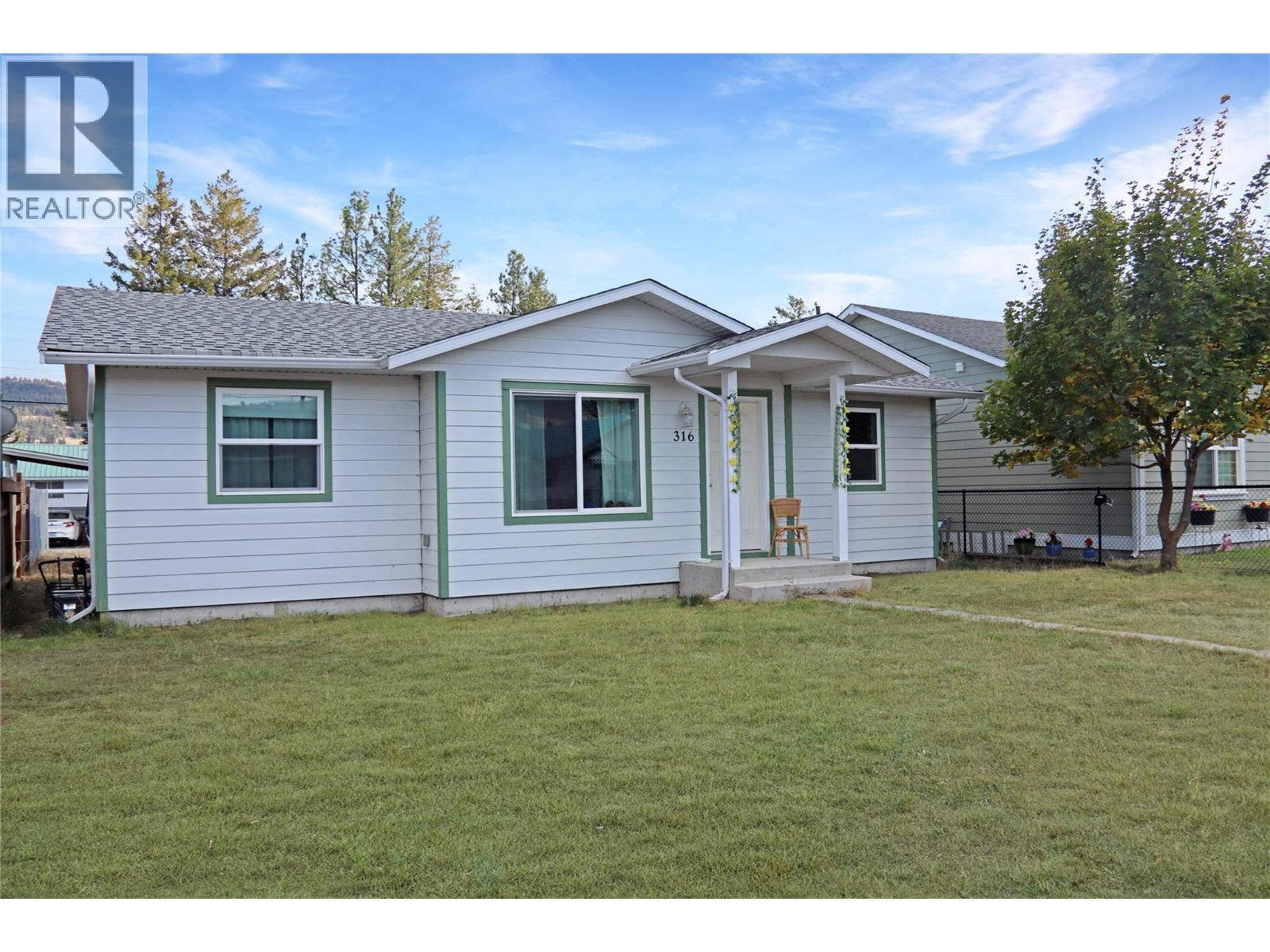316 Fenchurch Ave, Princeton, BC V0X 1W0