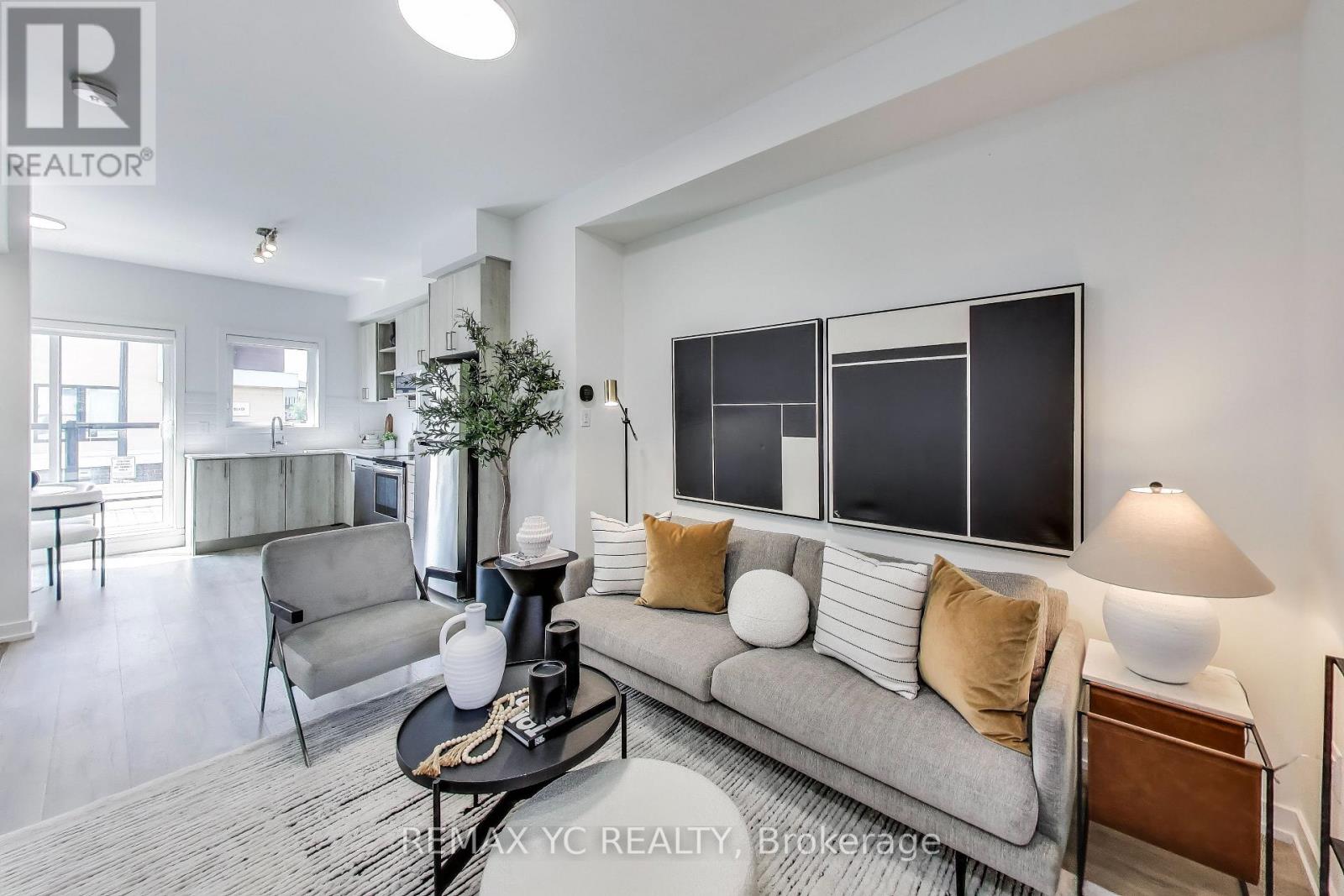 175 Downsview Park Blvd, Toronto Downsview-roding-cfb, ON M3K 0C8