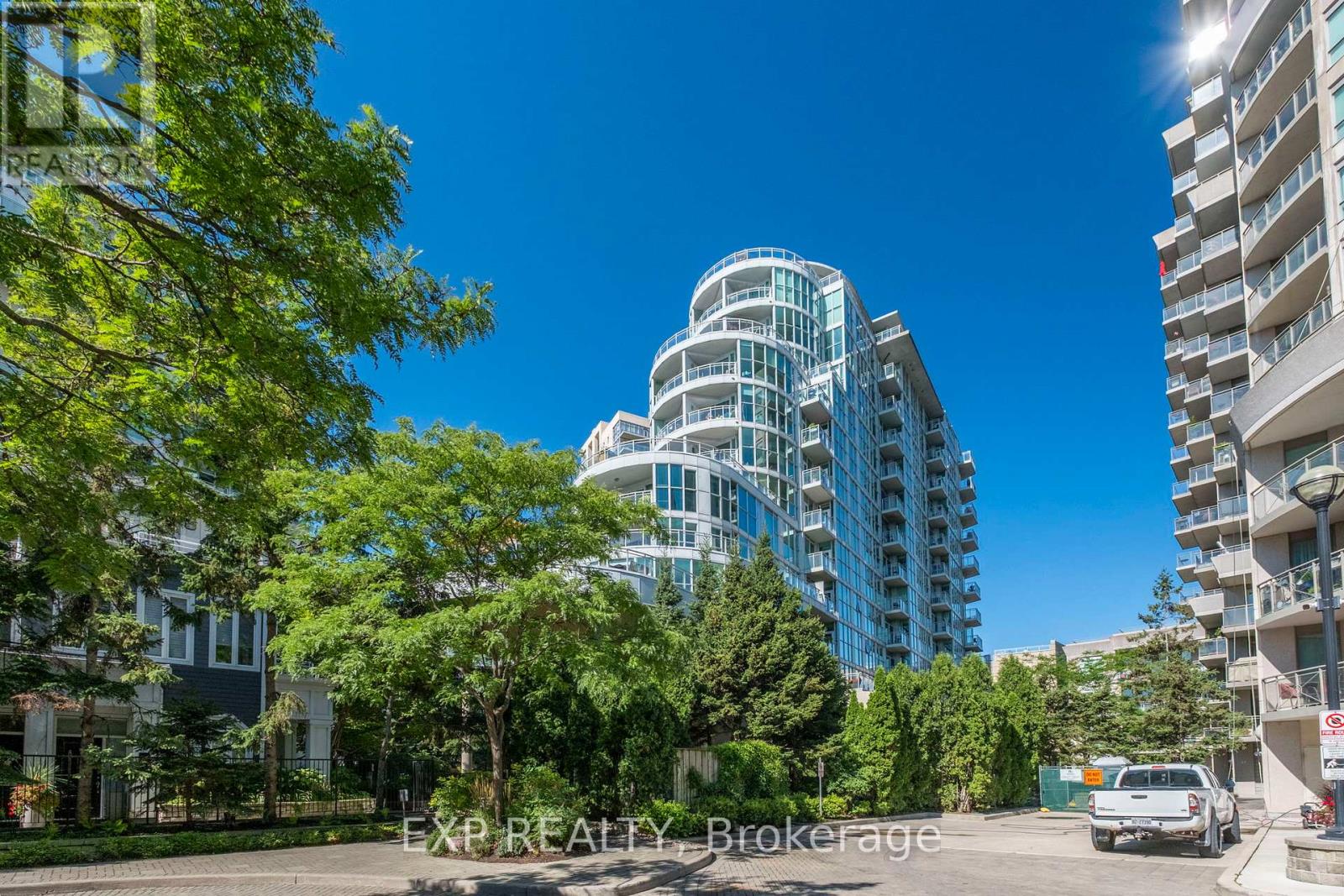 409 2067 Lake Shore Blvd, Toronto, ON M8V 4B8