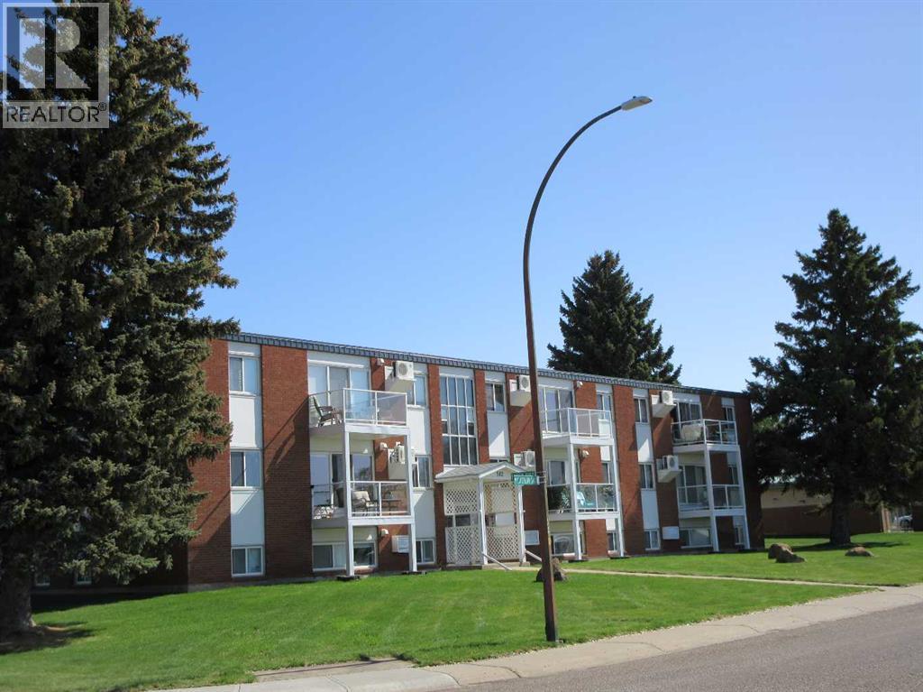 512 Mccutcheon Drive Nw Unit 18, Medicine Hat, AB T1A 6X7