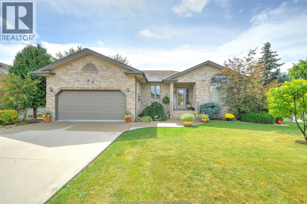 33 Bratt, Amherstburg, ON N9V 4A2