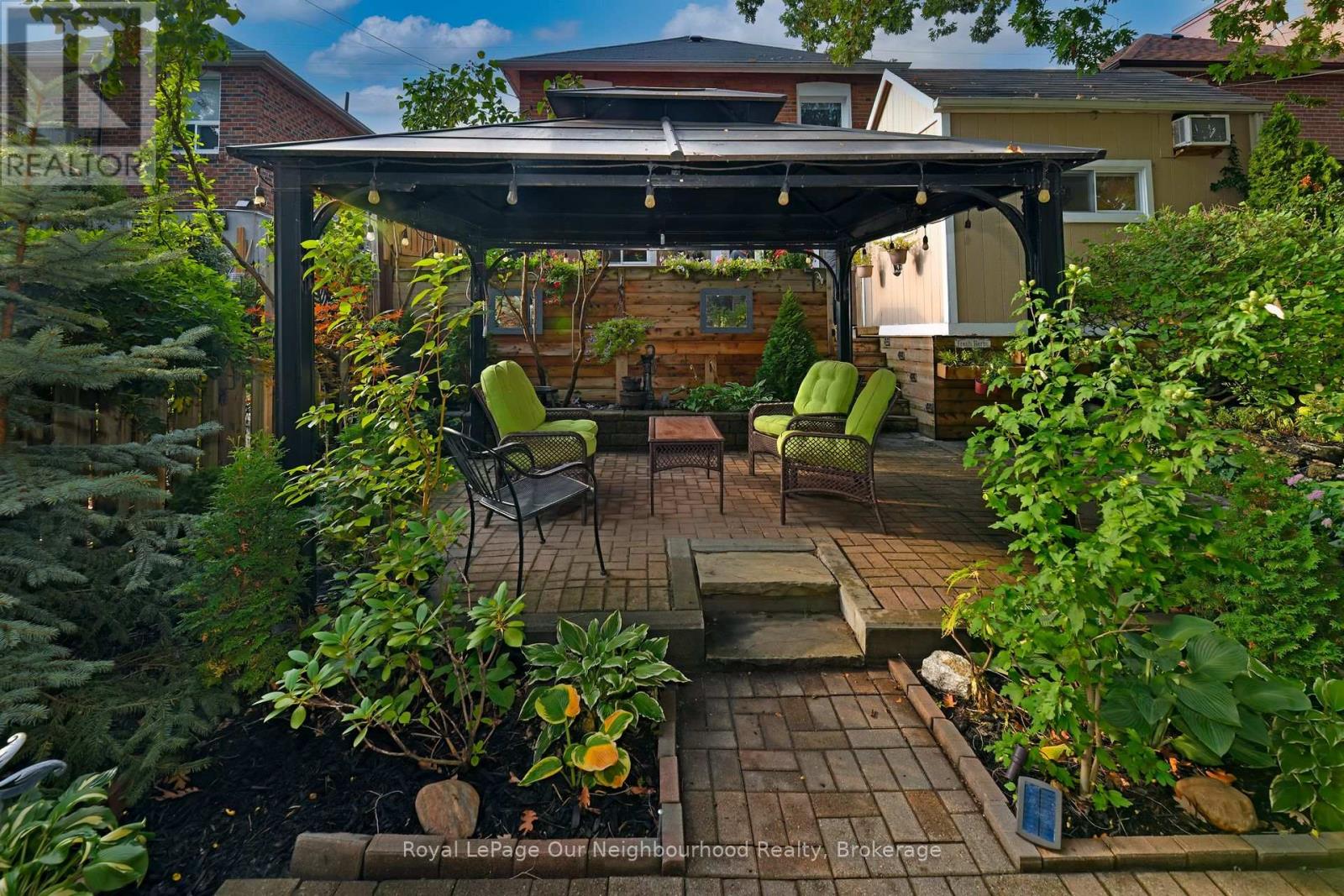 1275 Kingston Rd, Toronto, ON M1N 1P4