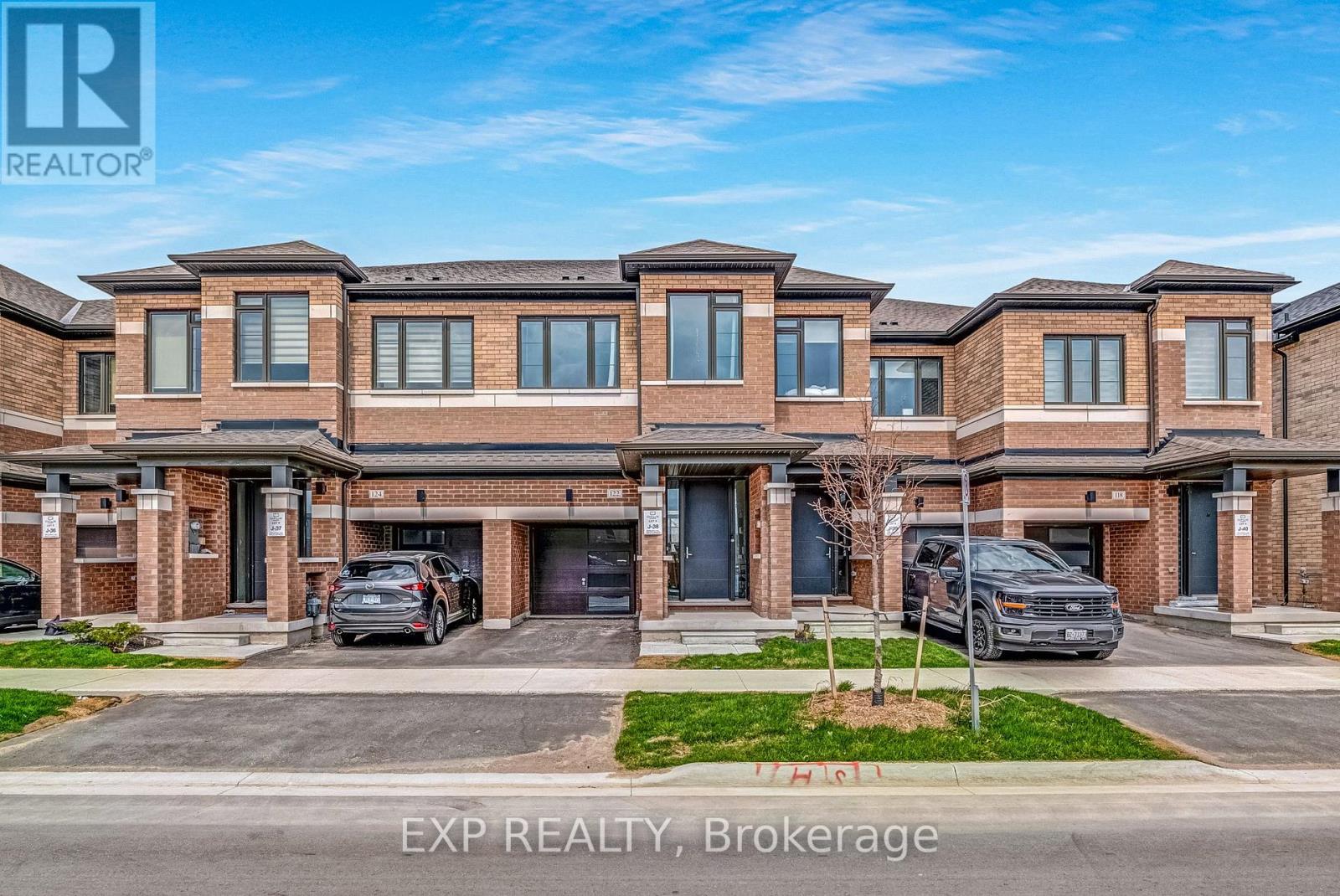 122 Turnberry Ln, Barrie Painswick South, ON L9J 0M3