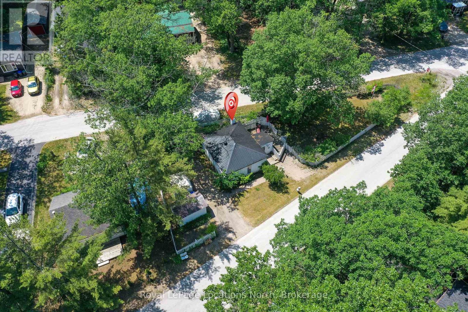 60 Parkwood Dr, Wasaga Beach, ON L9Z 2T2