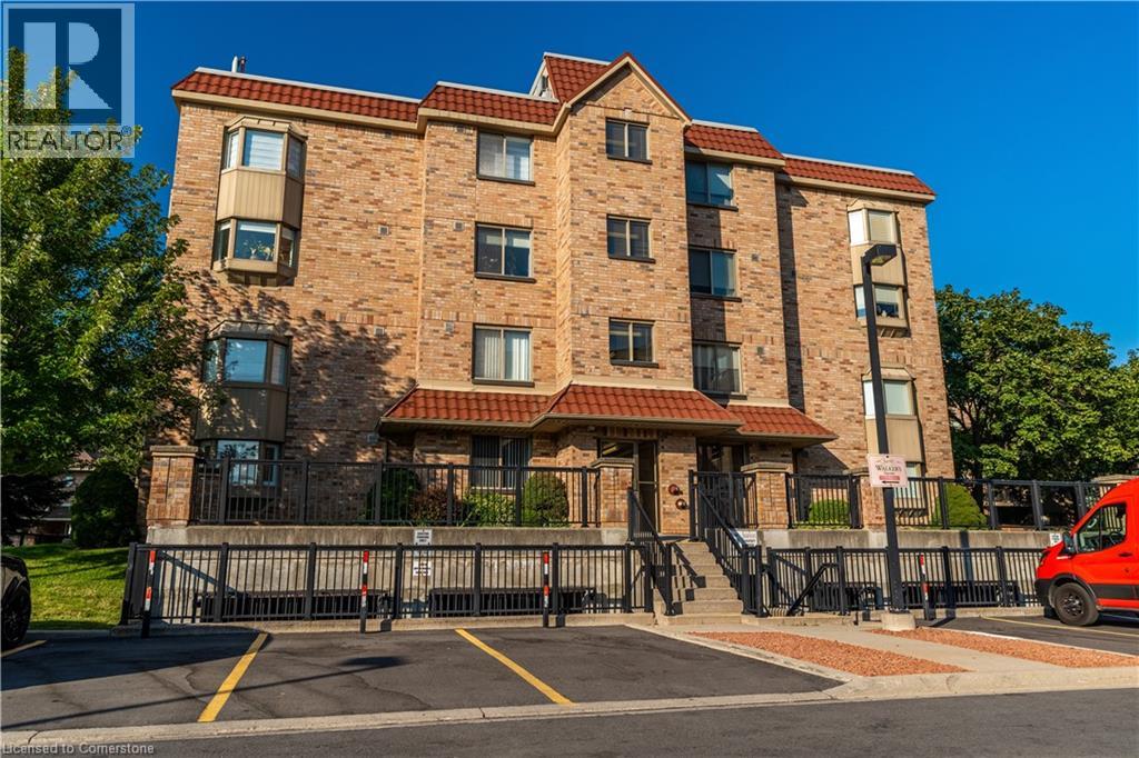 3499 Upper Middle Road Unit 102, Burlington, ON L7M 4M7