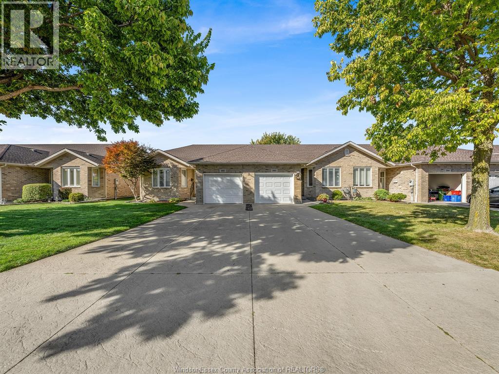2085 Clover Ave, Windsor, ON N8P 1W5