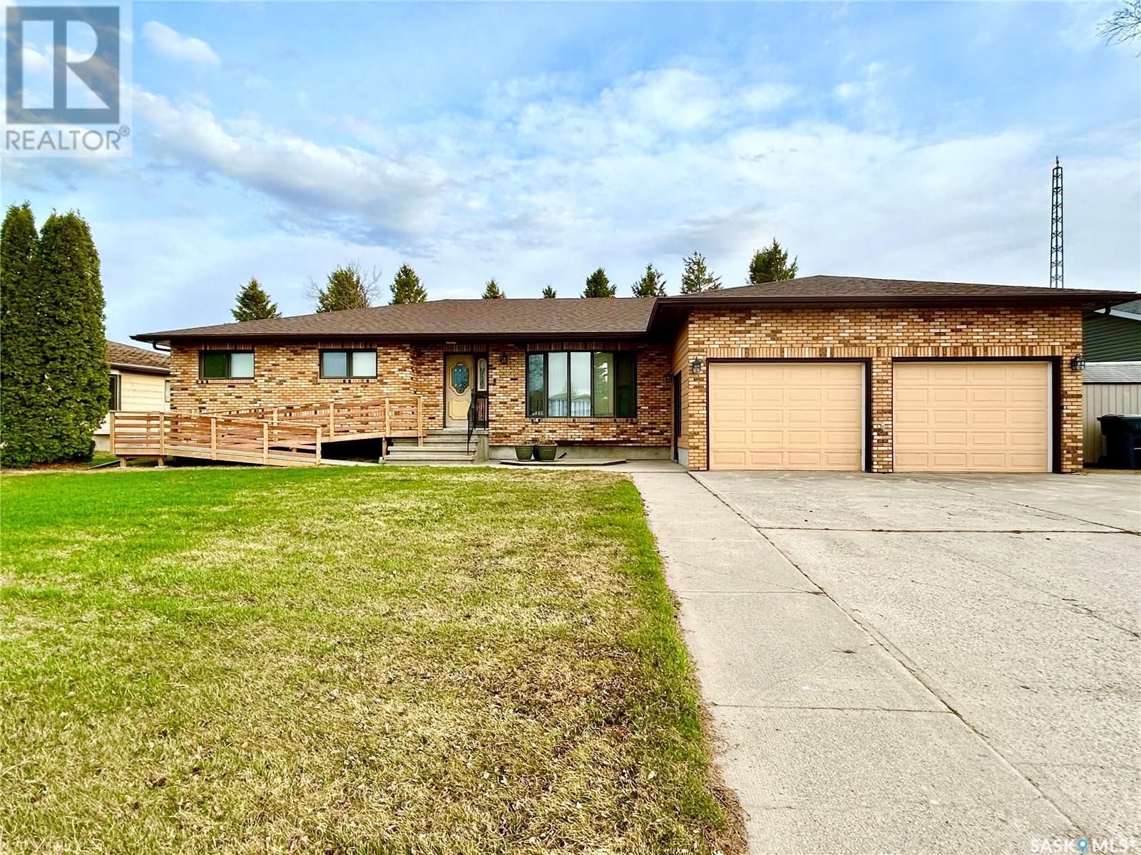 537 Fir Cres, Carrot River, SK S0E 0L0