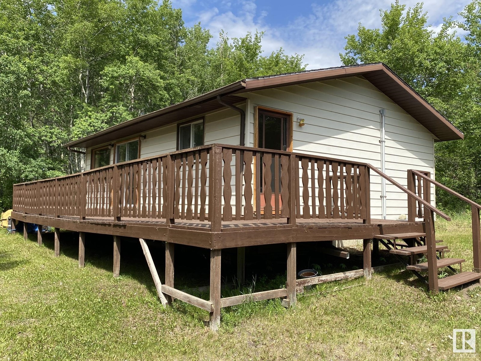 19042 Victoria Tr, Rural Smoky Lake County, AB T0A 3C0