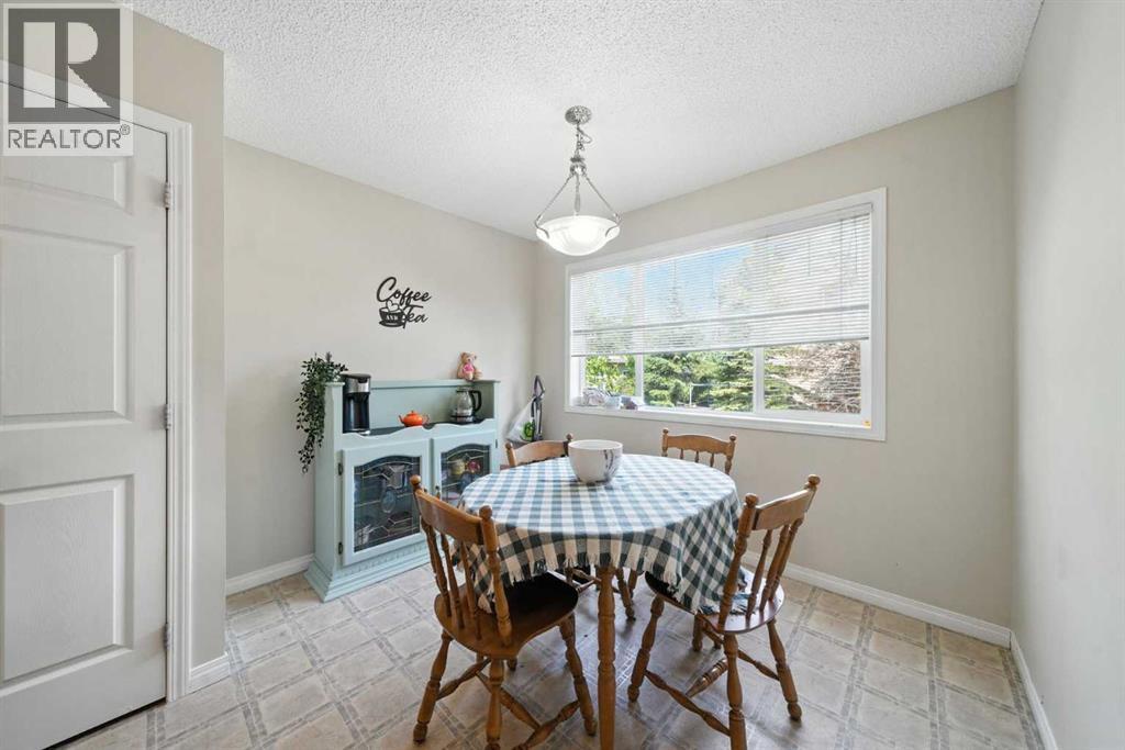 143 Copperfield Ln SE, Calgary, AB T2Z 4S9