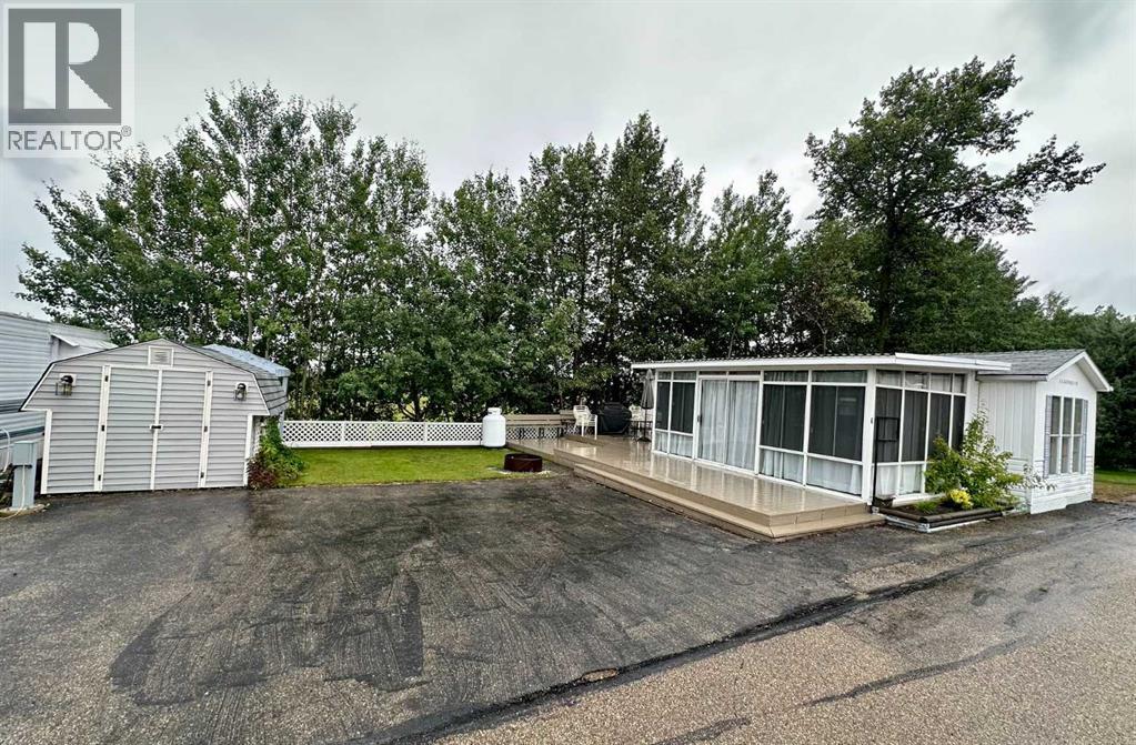 6 Points West Resort, Sylvan Lake, AB T4S 1T3