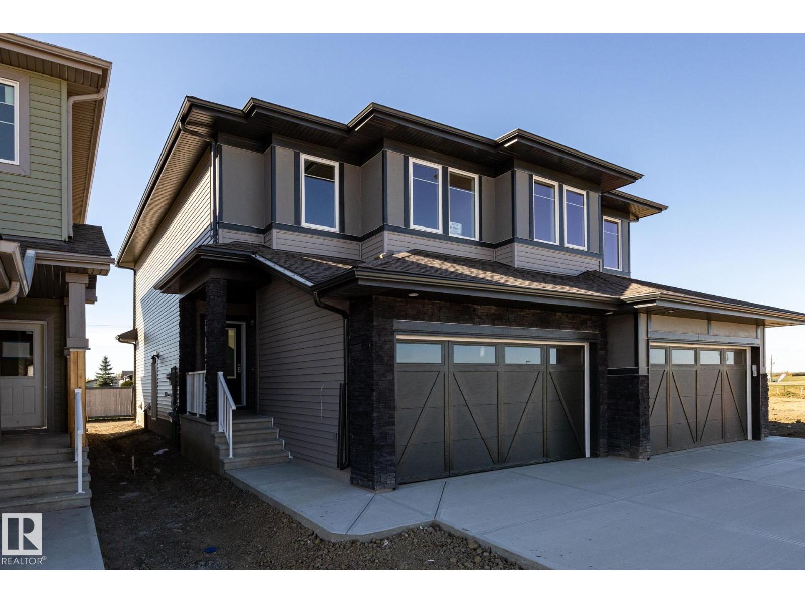 99 St Unit 10718, Morinville, AB T8R 2R8