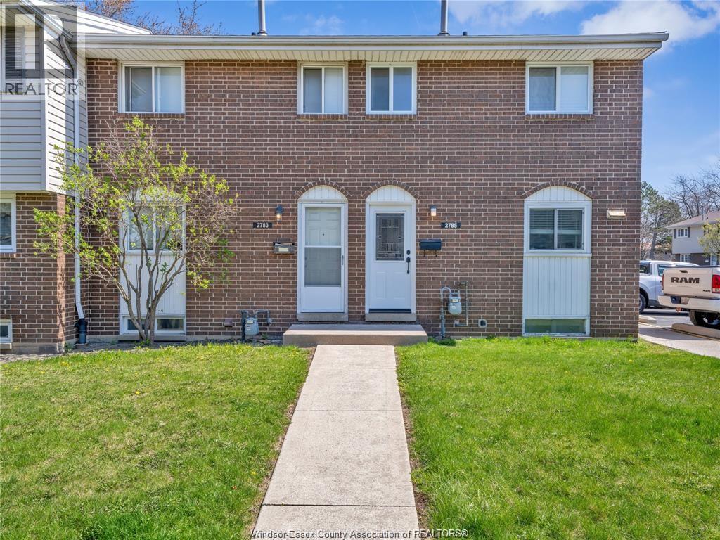 2785 Meadowbrook Ln, Windsor, ON N8T 2Y6