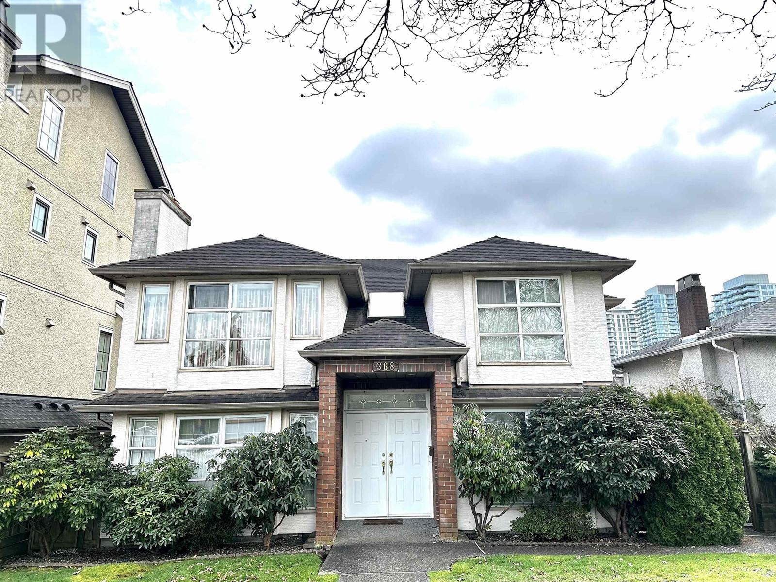 368 W 62nd Ave, Vancouver, BC V5X 2E3