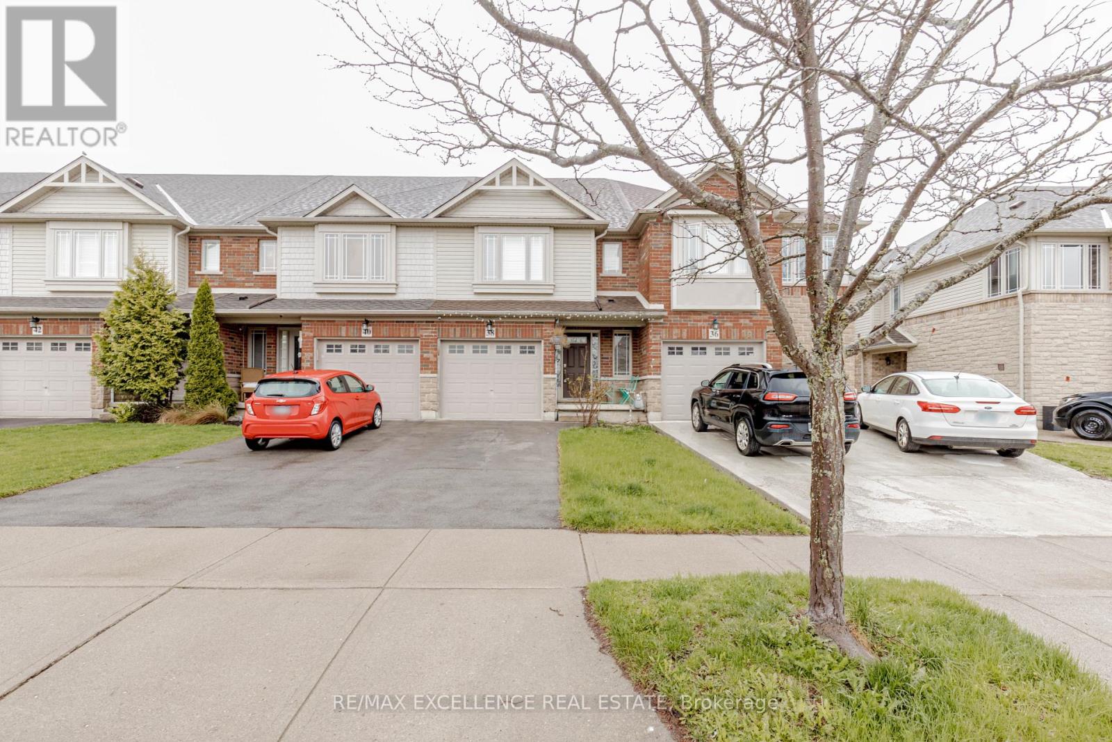 38 Magnificent Way, Hamilton, ON L0R 1C0