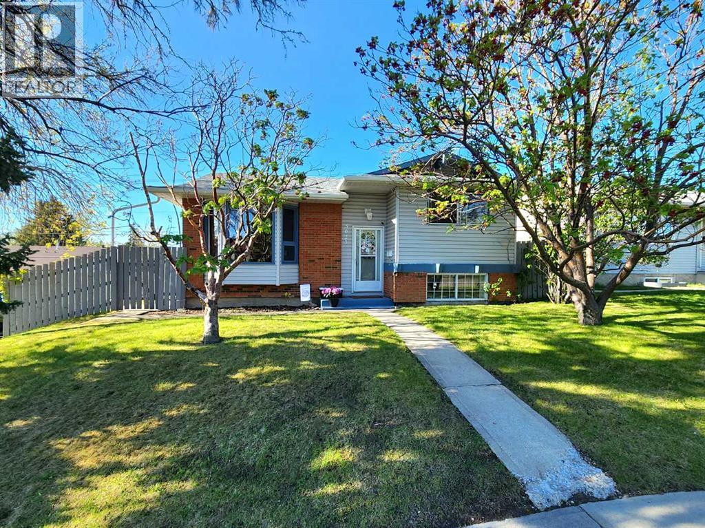 5023 Whitehorn Dr NE, Calgary, AB T1Y 1T9