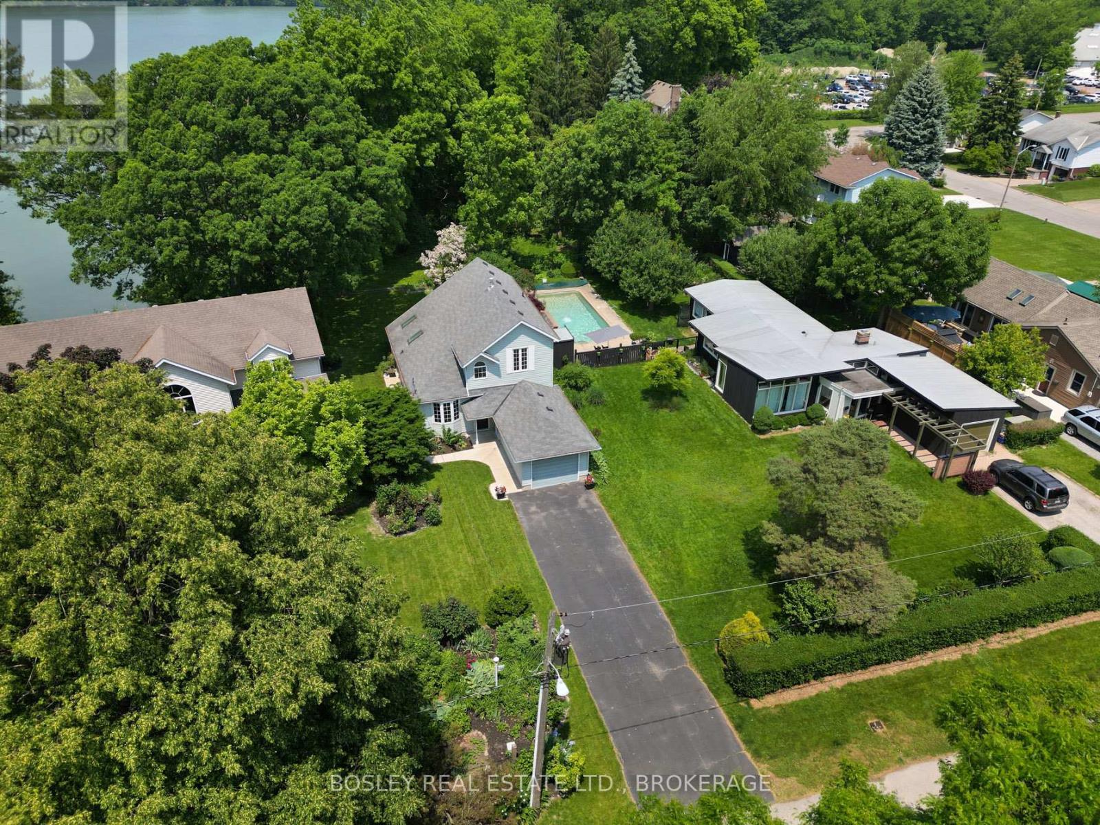 48 Henley Dr, St. Catharines, ON L2N 4A9