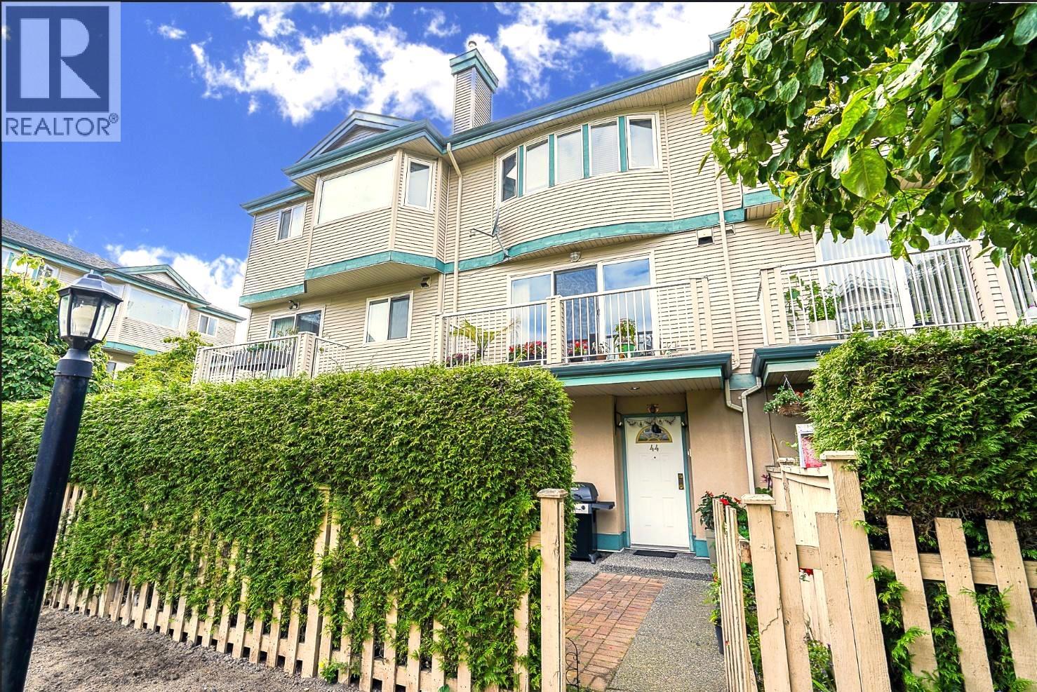 22800 Windsor Court Unit 44, Richmond, BC V6V 2X6