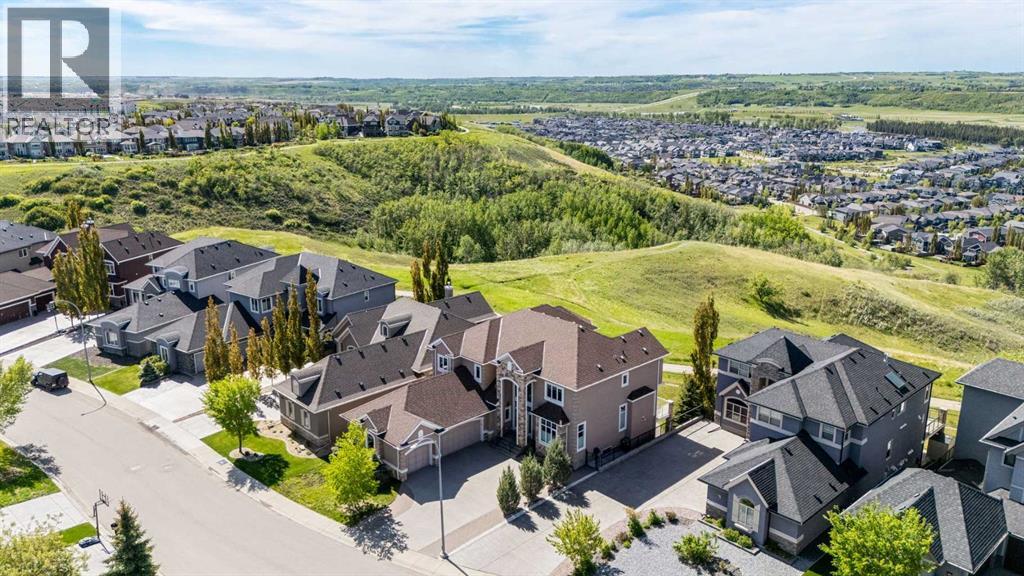 80 Cranarch Hts SE, Calgary, AB T3M 0V6