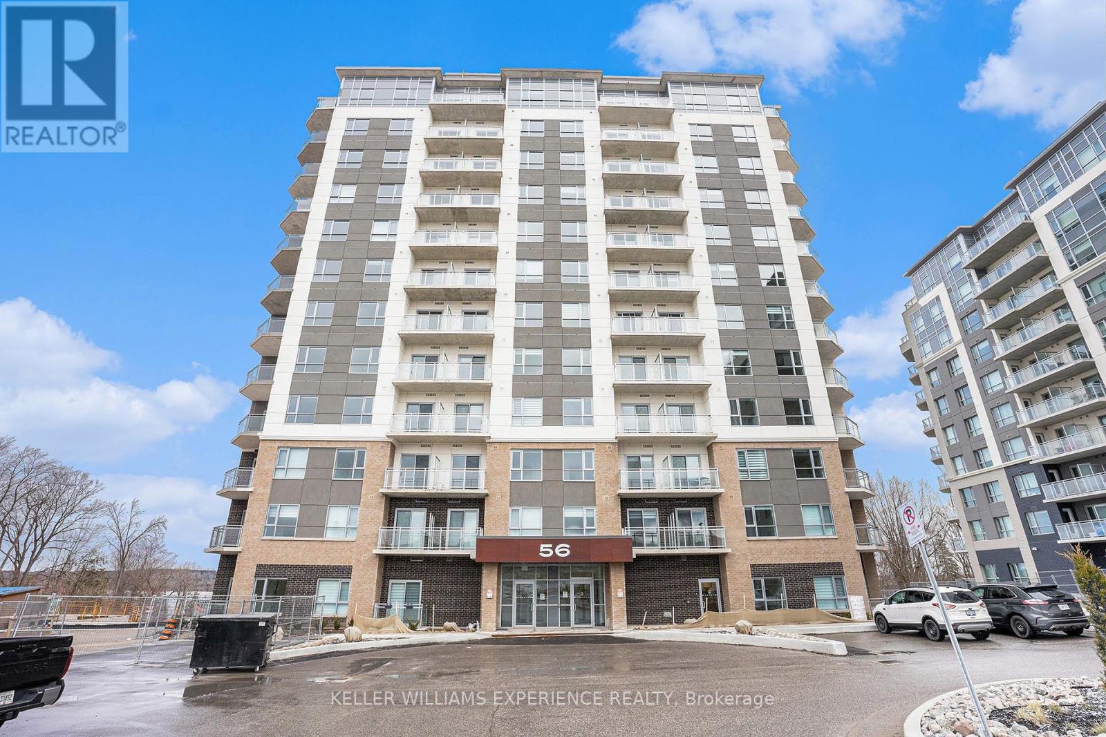 302 56 Lakeside Ter, Barrie, ON L4M 0L4