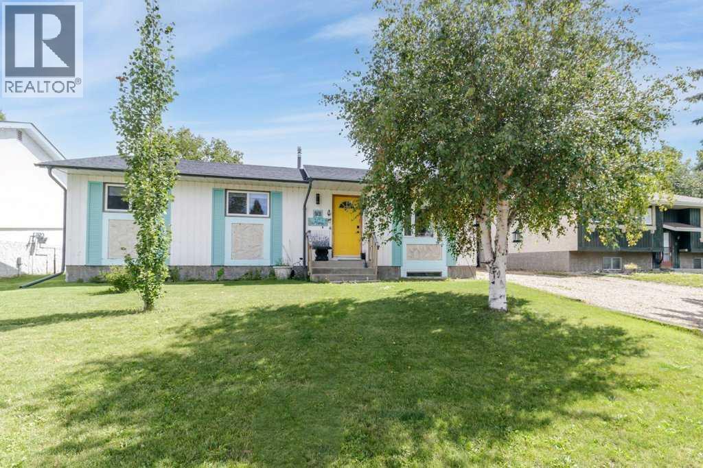 49 Sylvan Dr, Sylvan Lake, AB T4S 1J6